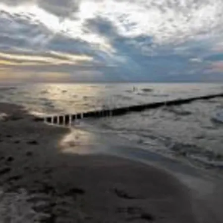 Lovely In Near The Sea * Kuehlungsborn